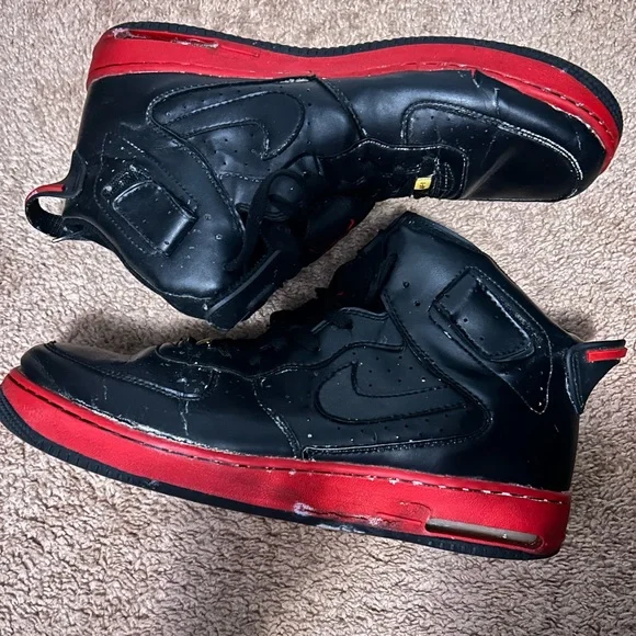 NIKE Air Force 1 - Black and Red High-Top Sneakers - Picture 3 of 10